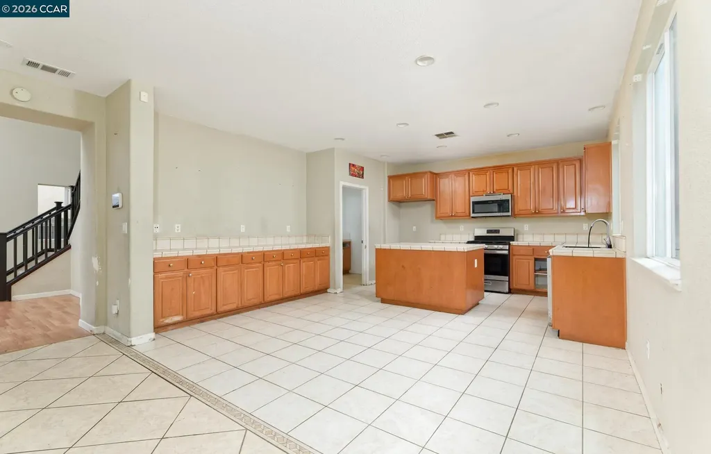 129 Picasso Drive Oakley CA 94561