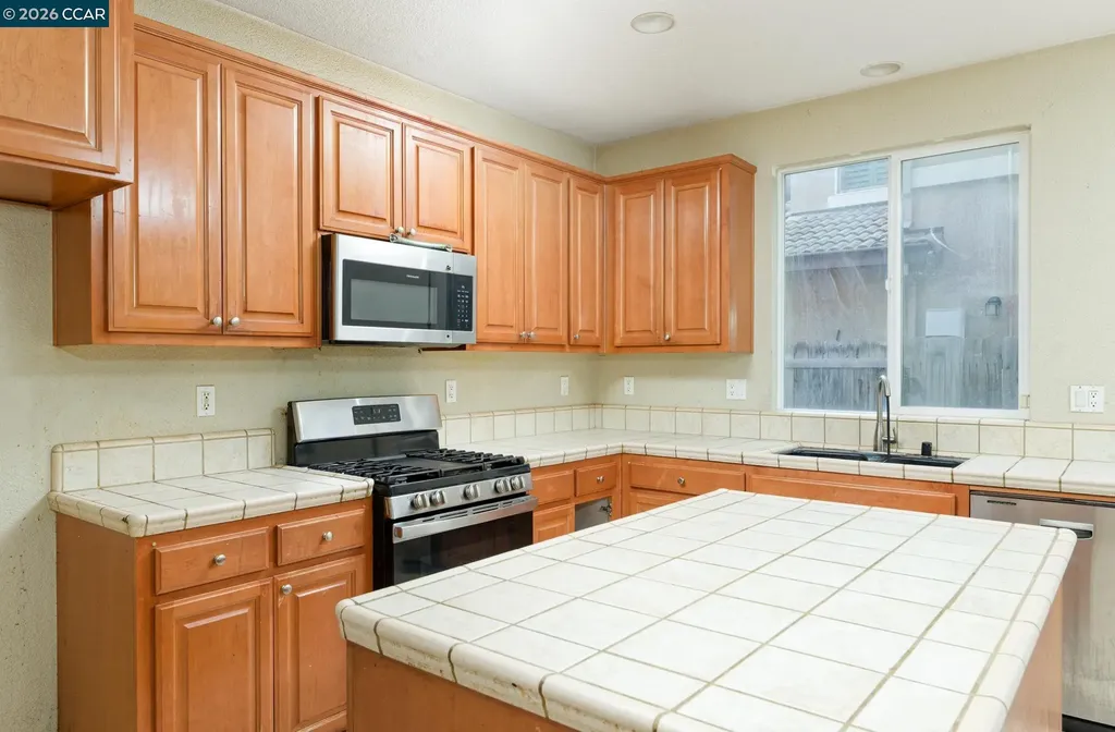 129 Picasso Drive Oakley CA 94561