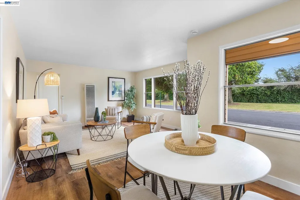 28122 10th Street Hayward CA 94544