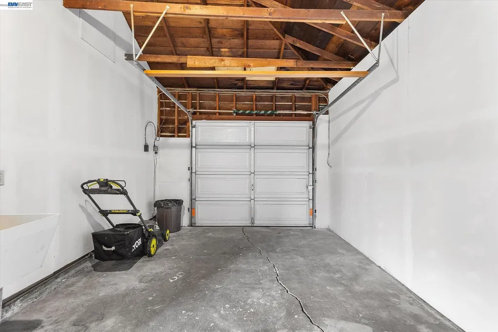 28122 10th Street Hayward CA 94544