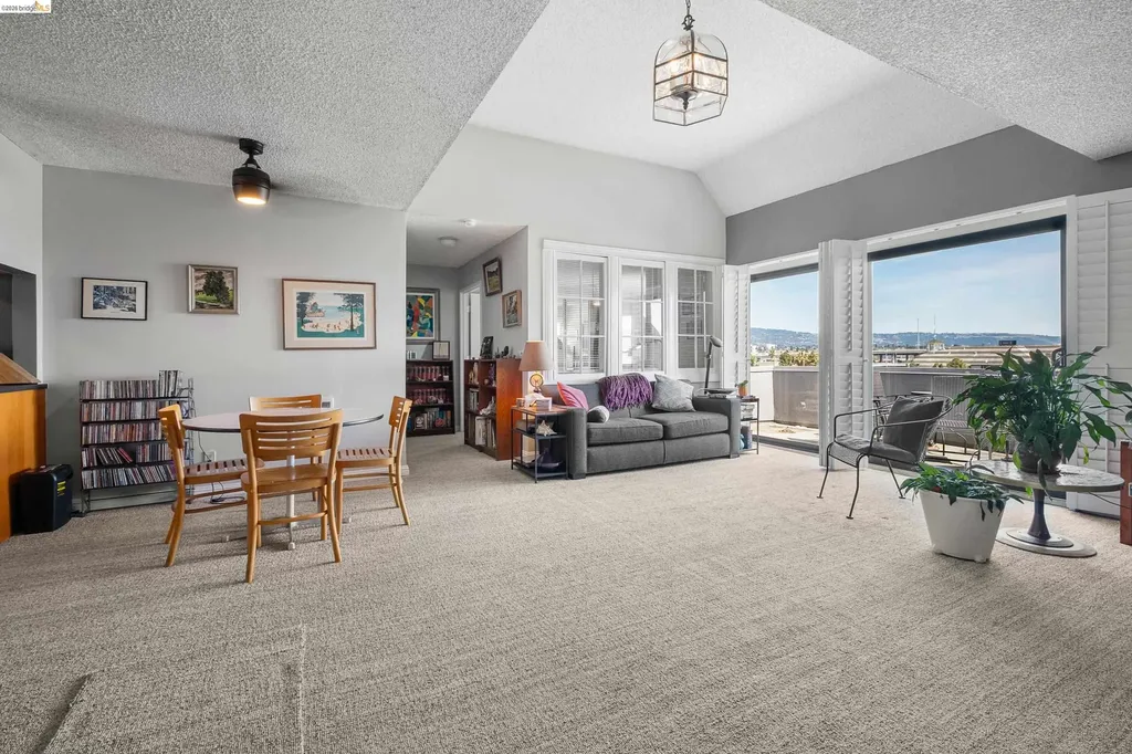 1 Embarcadero Oakland CA 94607