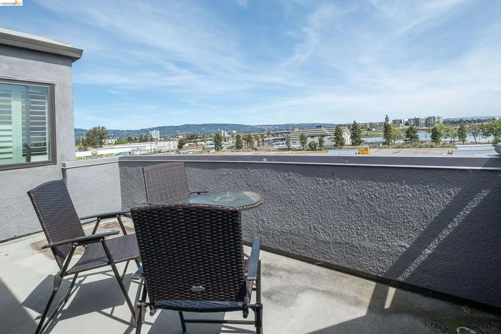 1 Embarcadero Oakland CA 94607