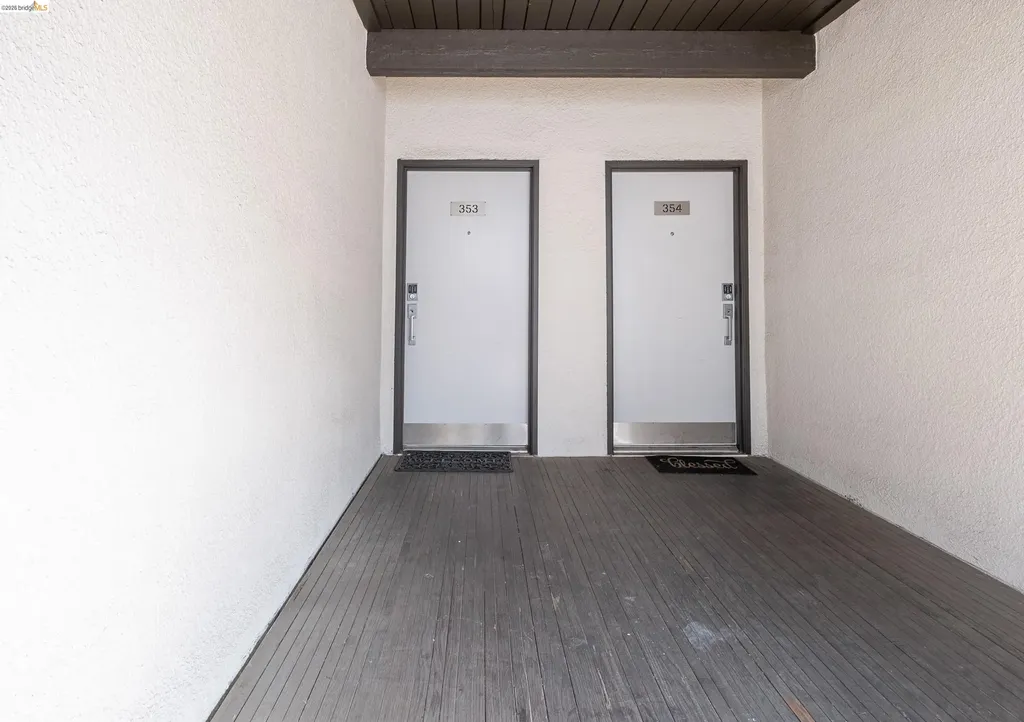 1 Embarcadero Oakland CA 94607