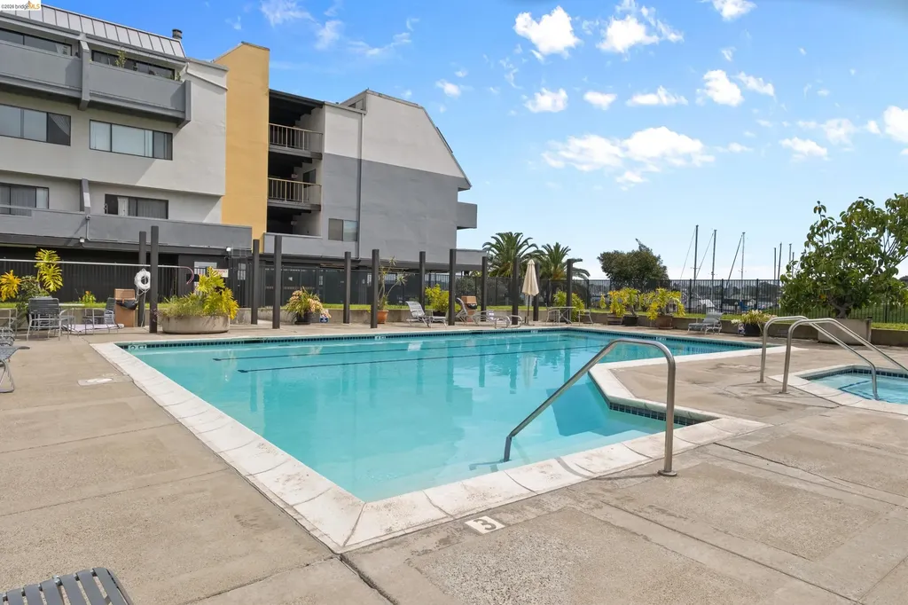 1 Embarcadero Oakland CA 94607