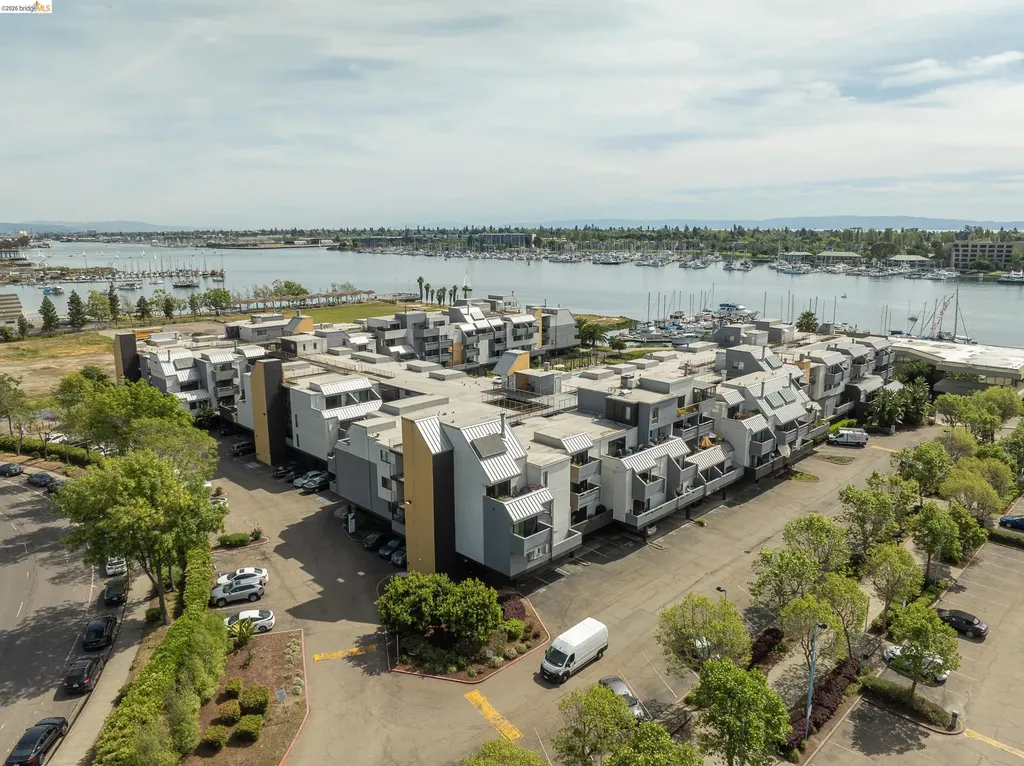 1 Embarcadero Oakland CA 94607
