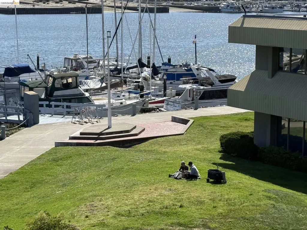 1 Embarcadero Oakland CA 94607