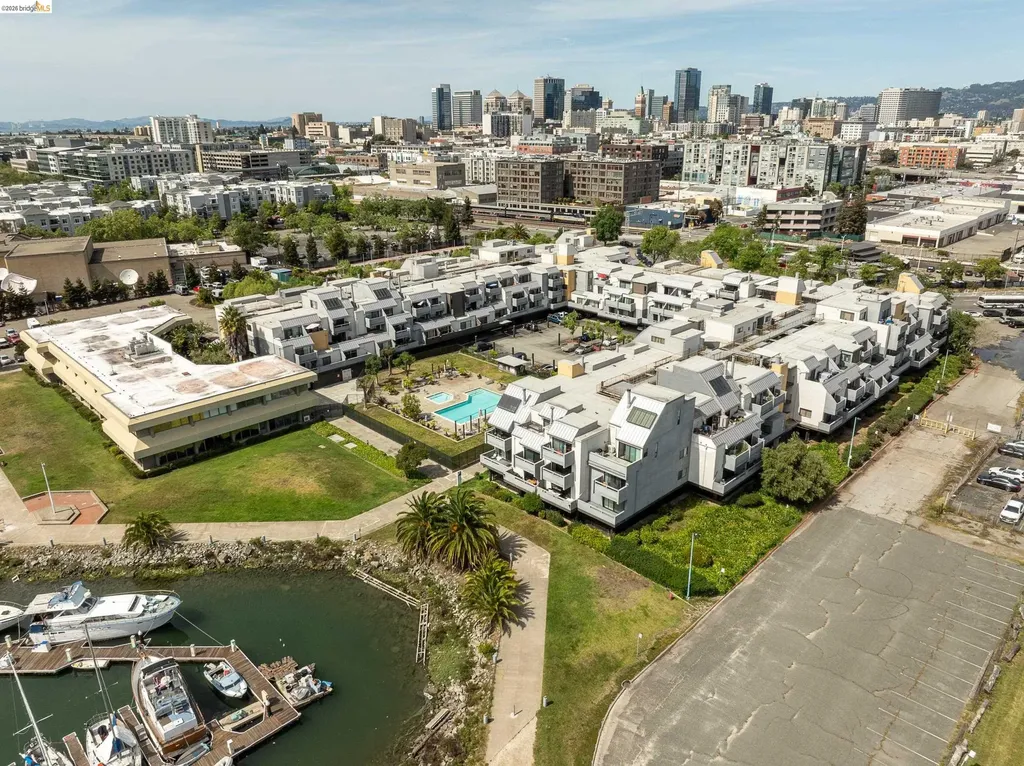 1 Embarcadero Oakland CA 94607