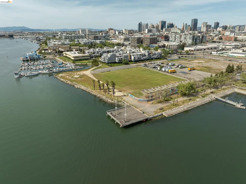 1 Embarcadero Oakland CA 94607