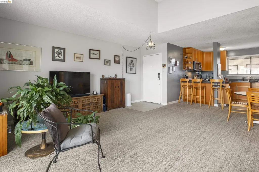 1 Embarcadero Oakland CA 94607