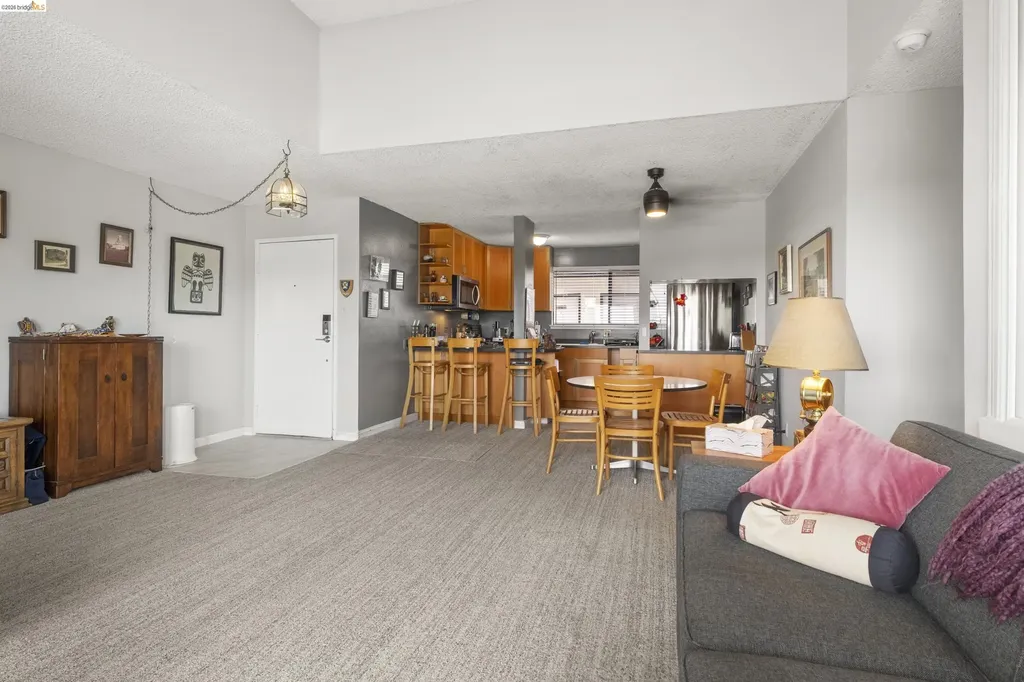 1 Embarcadero Oakland CA 94607