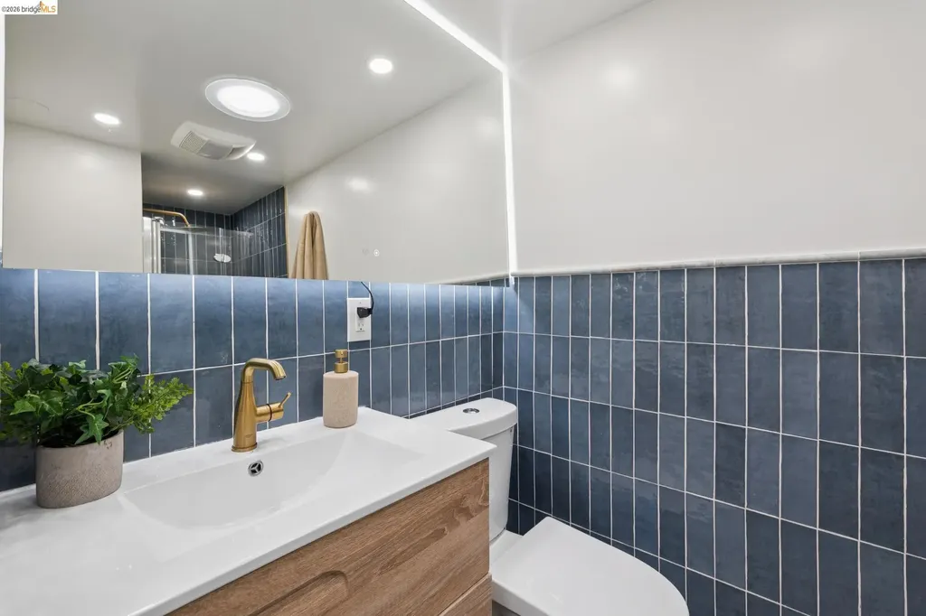 4006 Laurel Avenue Oakland CA 94602