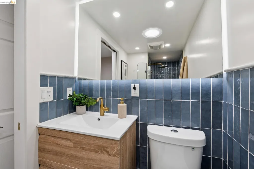 4006 Laurel Avenue Oakland CA 94602