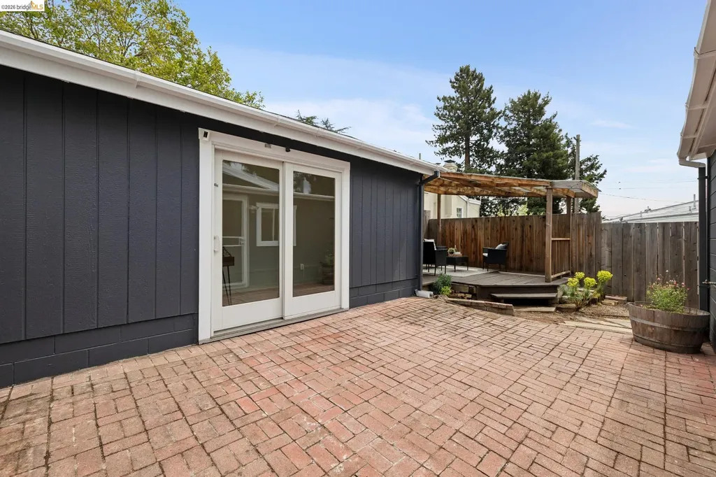 4006 Laurel Avenue Oakland CA 94602