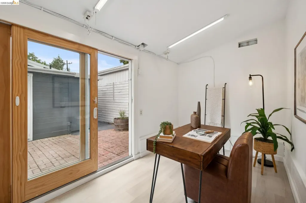 4006 Laurel Avenue Oakland CA 94602