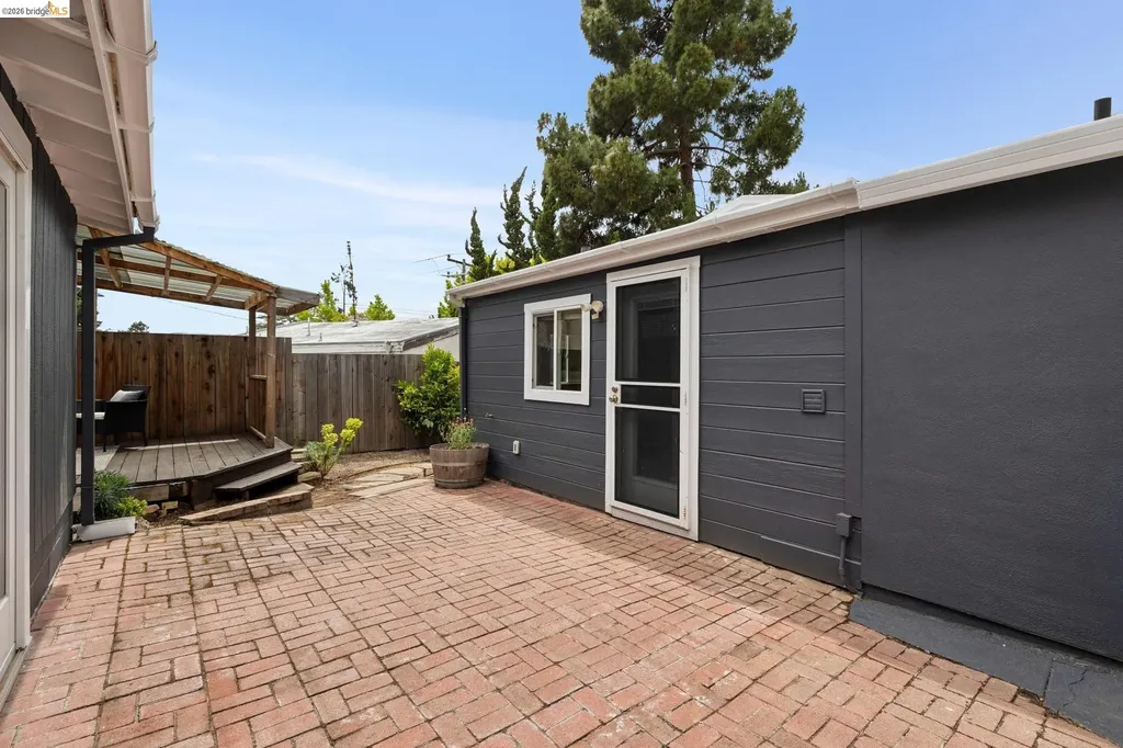 4006 Laurel Avenue Oakland CA 94602