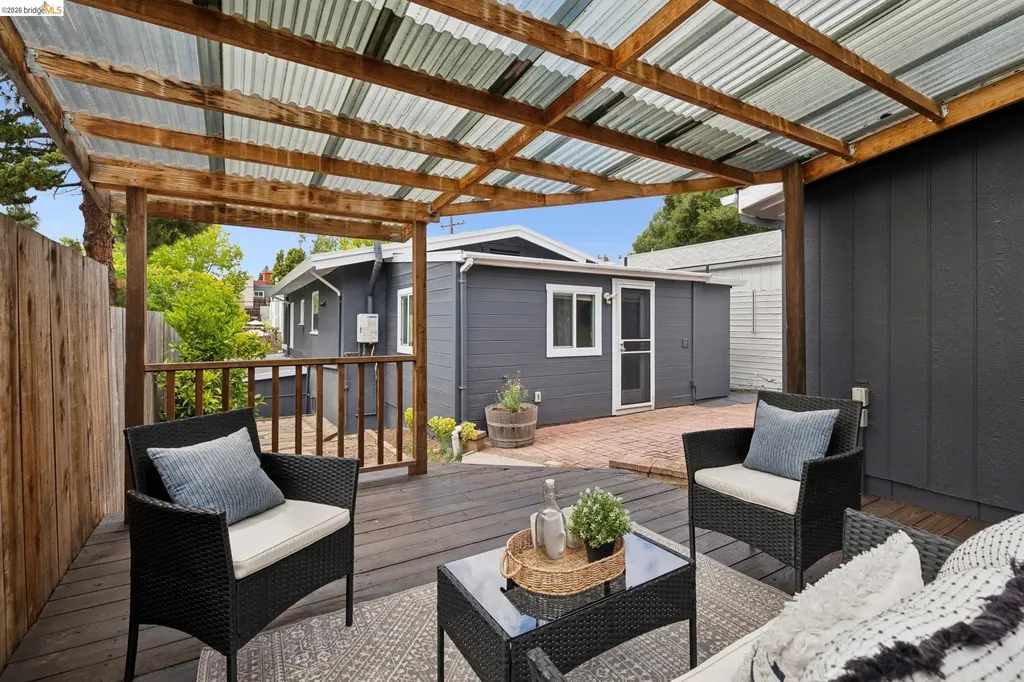 4006 Laurel Avenue Oakland CA 94602
