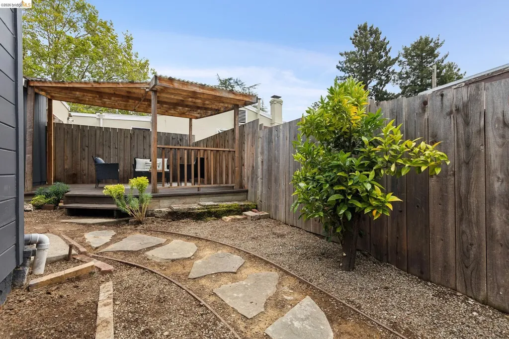 4006 Laurel Avenue Oakland CA 94602