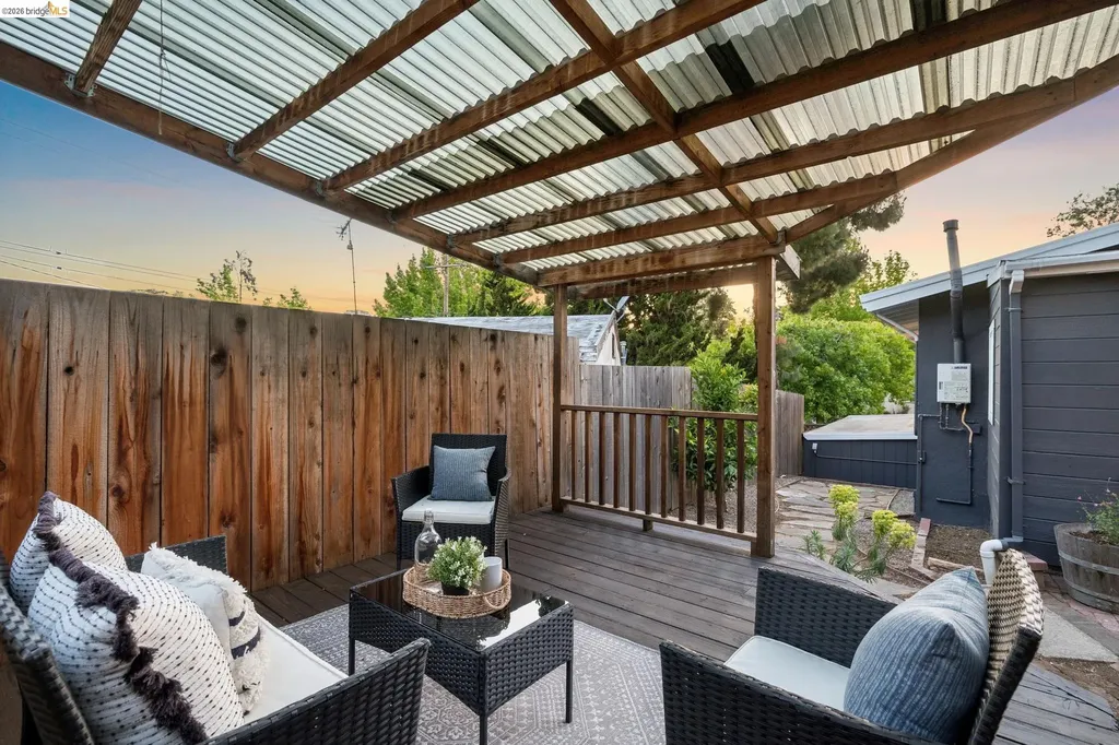 4006 Laurel Avenue Oakland CA 94602