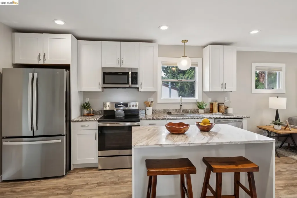 4006 Laurel Avenue Oakland CA 94602