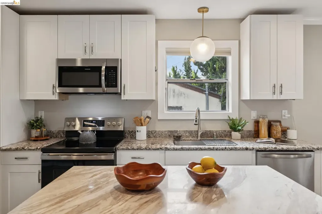4006 Laurel Avenue Oakland CA 94602