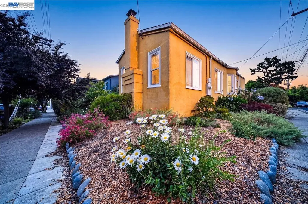 1175 Camelia Street Berkeley CA 94702