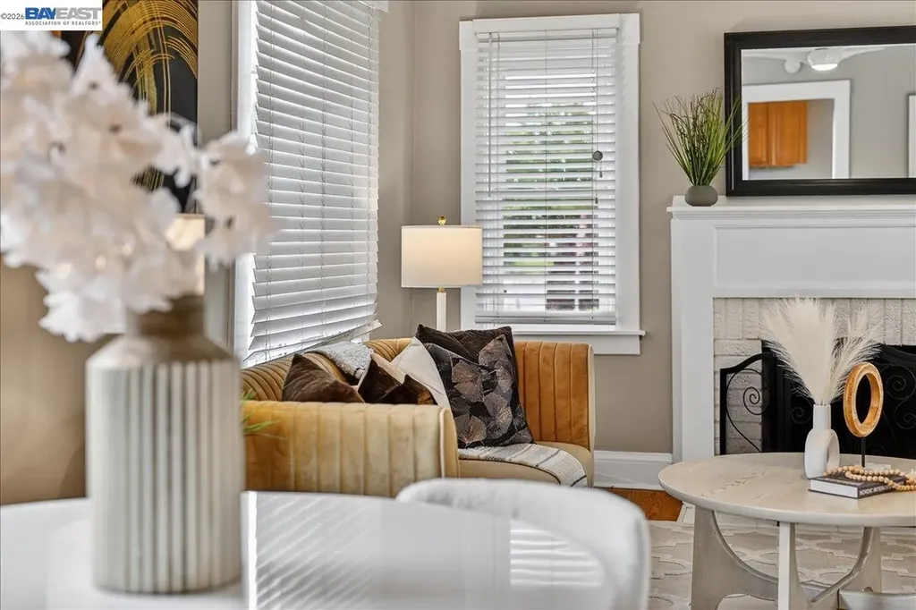 1175 Camelia Street Berkeley CA 94702