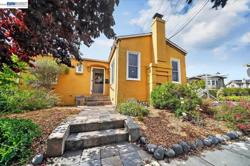 1175 Camelia Street Berkeley CA 94702