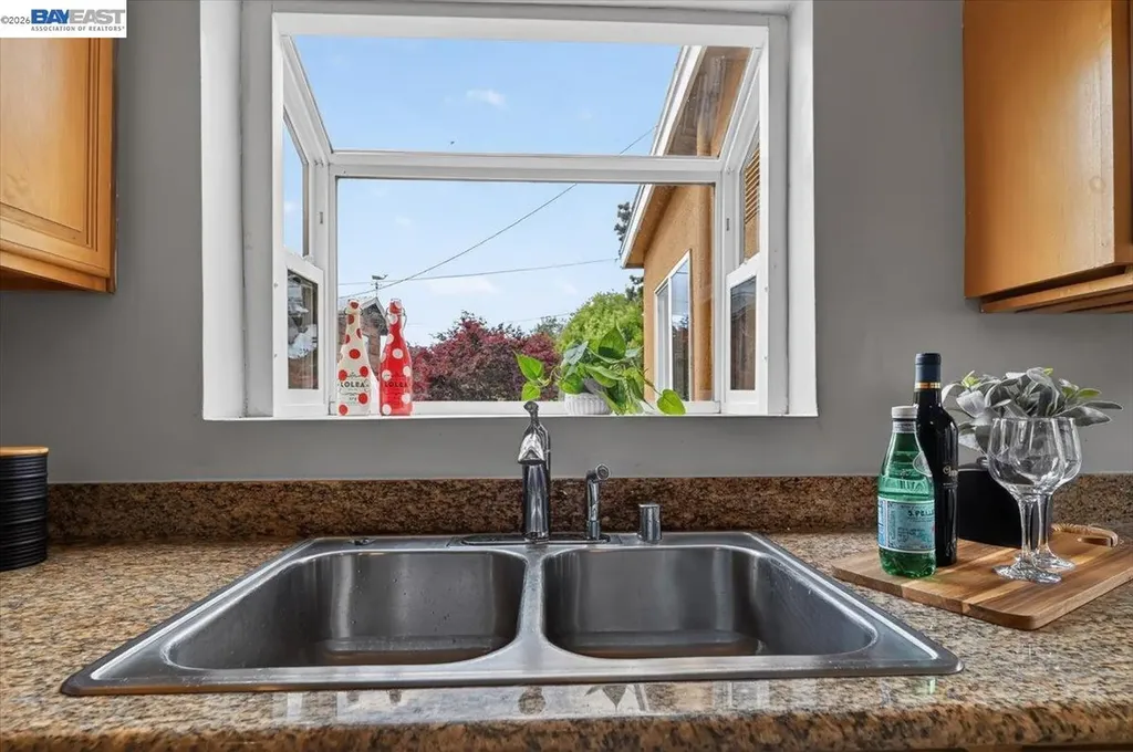 1175 Camelia Street Berkeley CA 94702