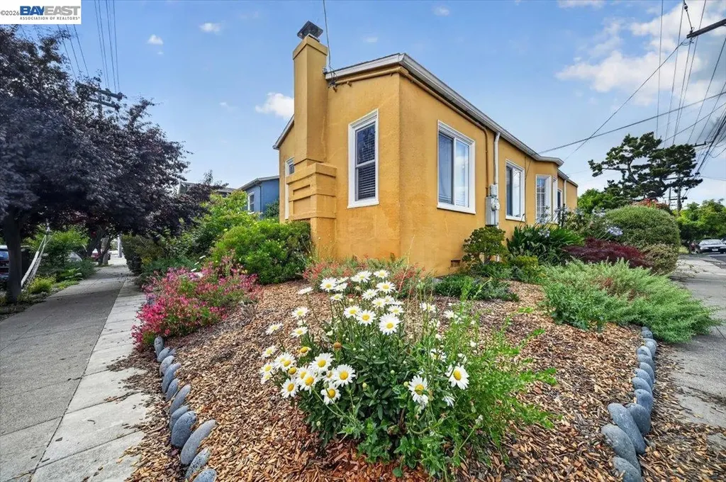 1175 Camelia Street Berkeley CA 94702