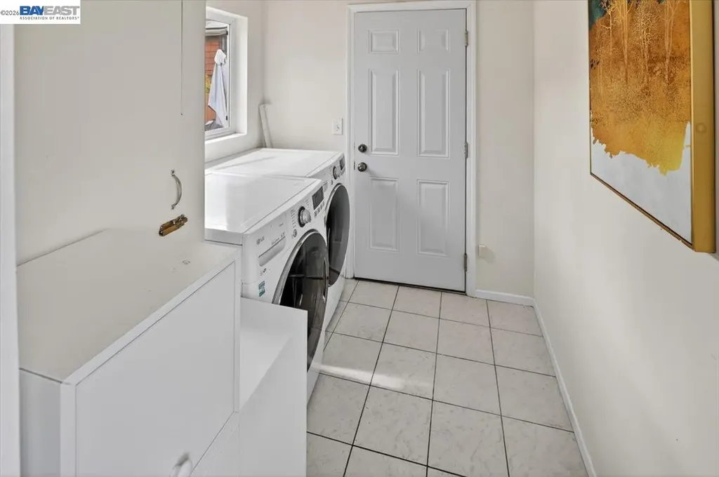 1175 Camelia Street Berkeley CA 94702