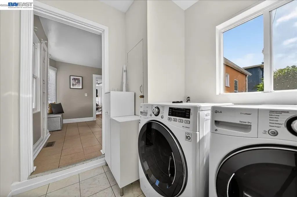 1175 Camelia Street Berkeley CA 94702