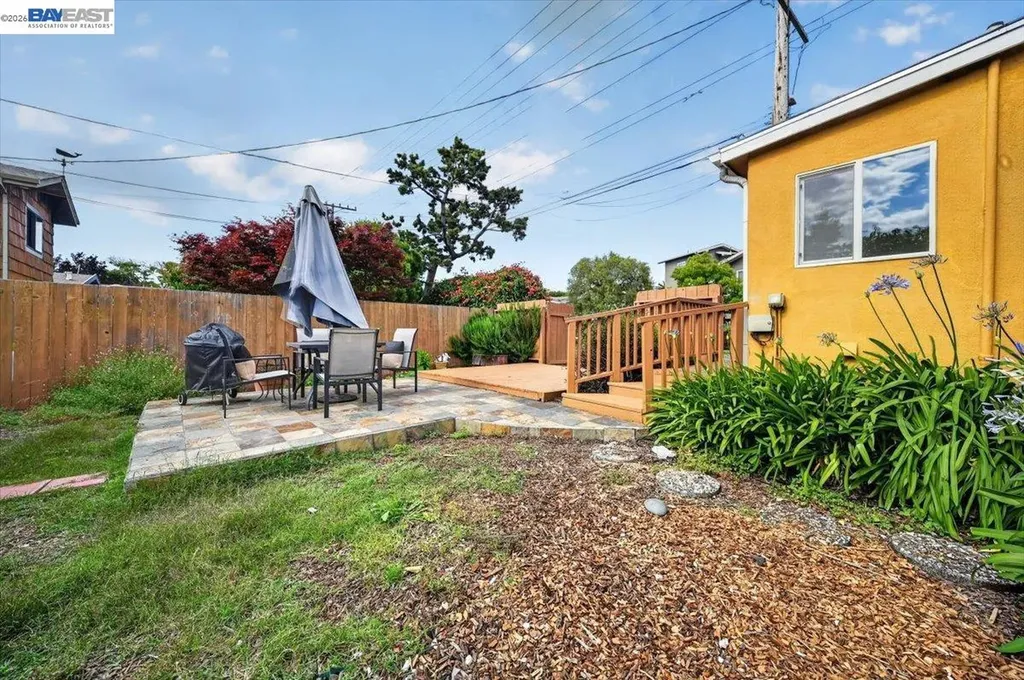 1175 Camelia Street Berkeley CA 94702