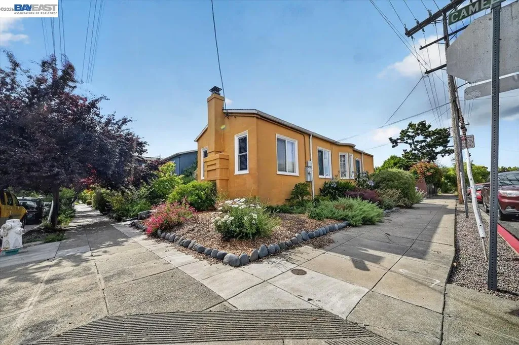 1175 Camelia Street Berkeley CA 94702