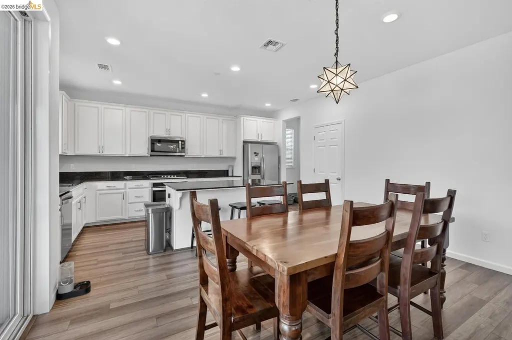 669 Longmont Drive Oakley CA 94561