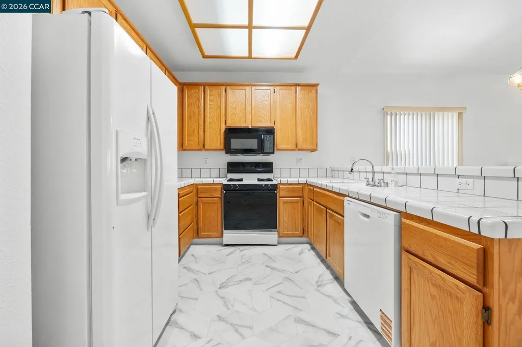 1402 Legend Circle Vallejo CA 94591
