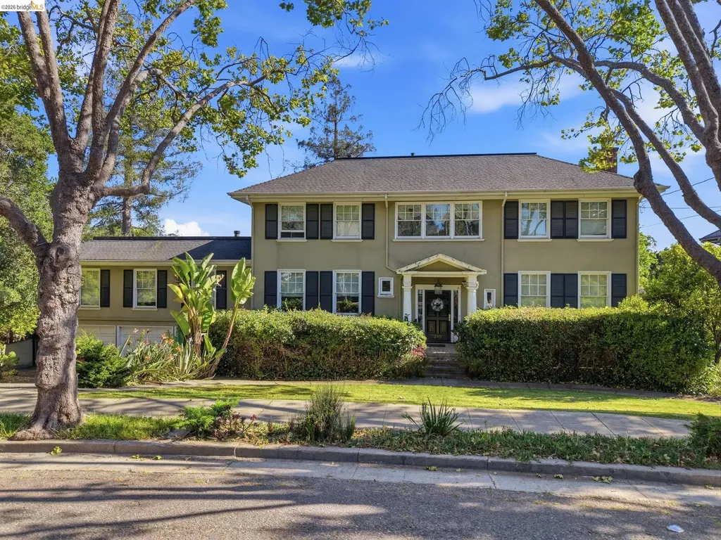 210 La Salle Avenue Piedmont CA 94610