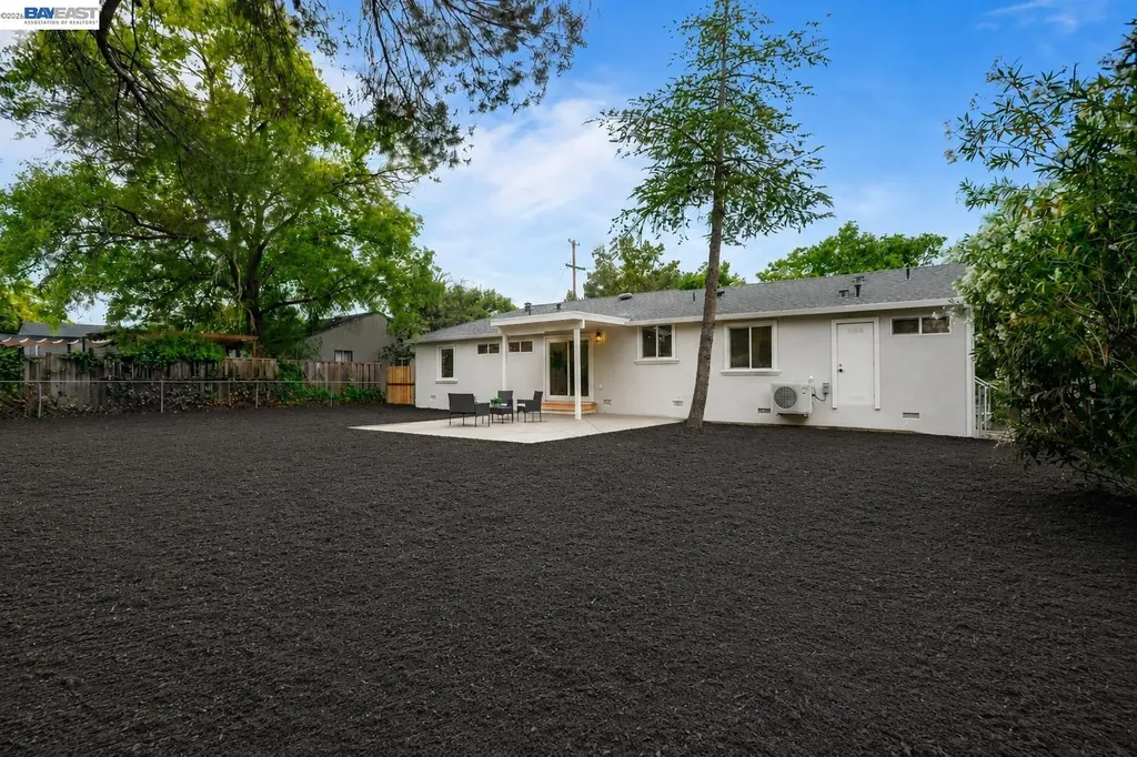 1007 Pleasant Valley Drive Pleasant Hill CA 94523