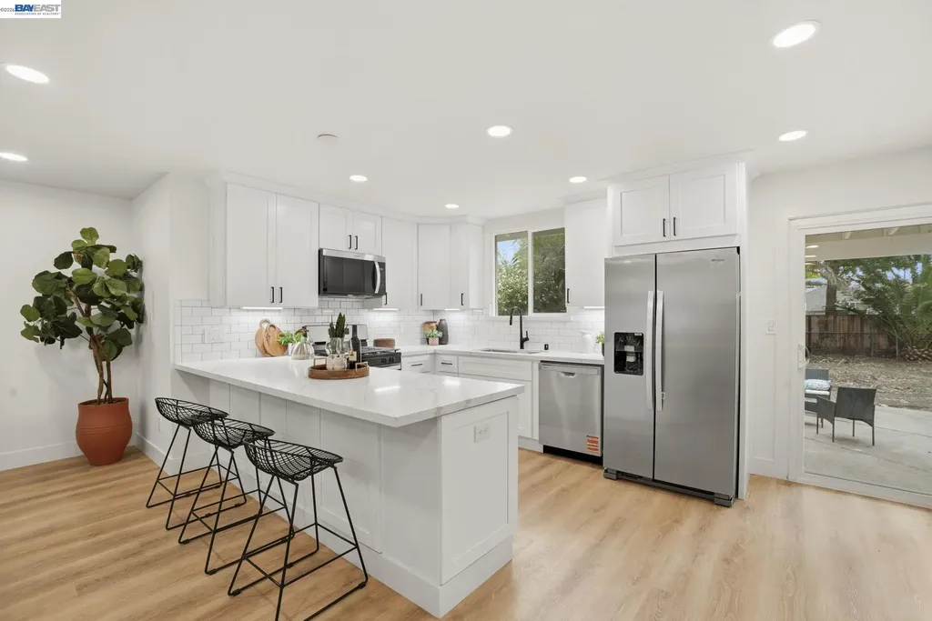 1007 Pleasant Valley Drive Pleasant Hill CA 94523