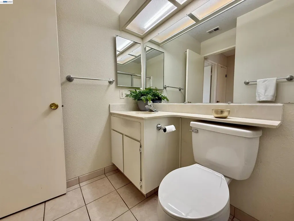 3835 Yorkshire San Leandro CA 94578
