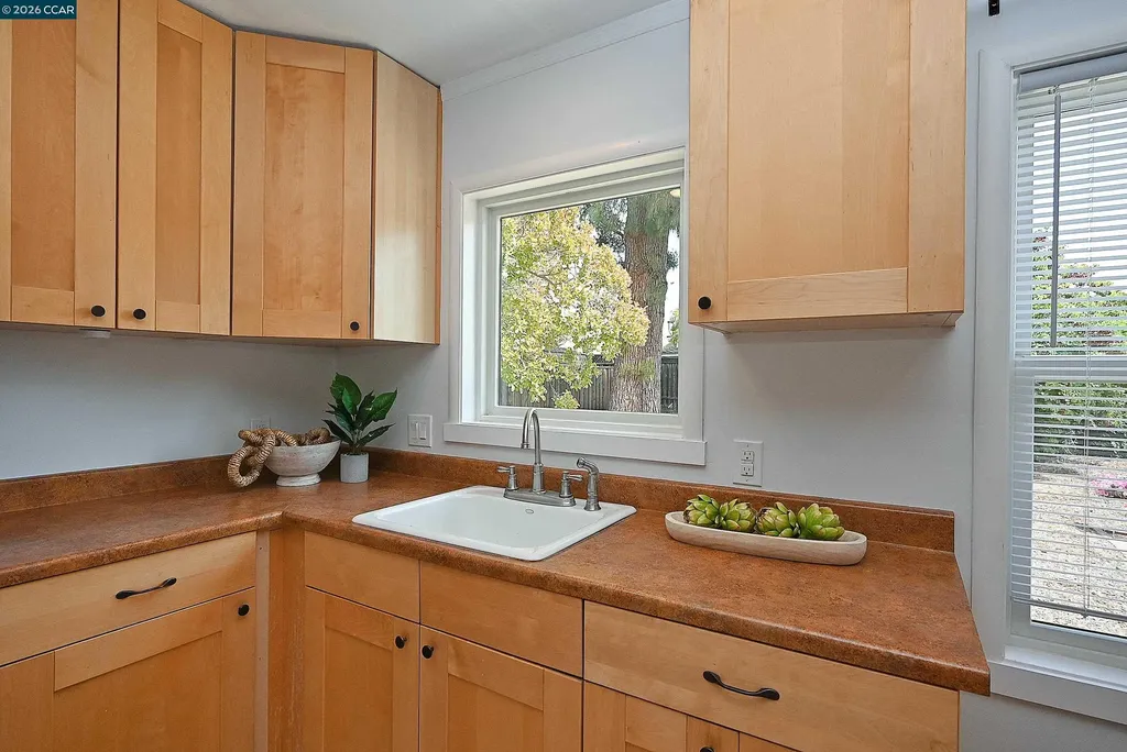 2831 Bonifacio Street Concord CA 94519