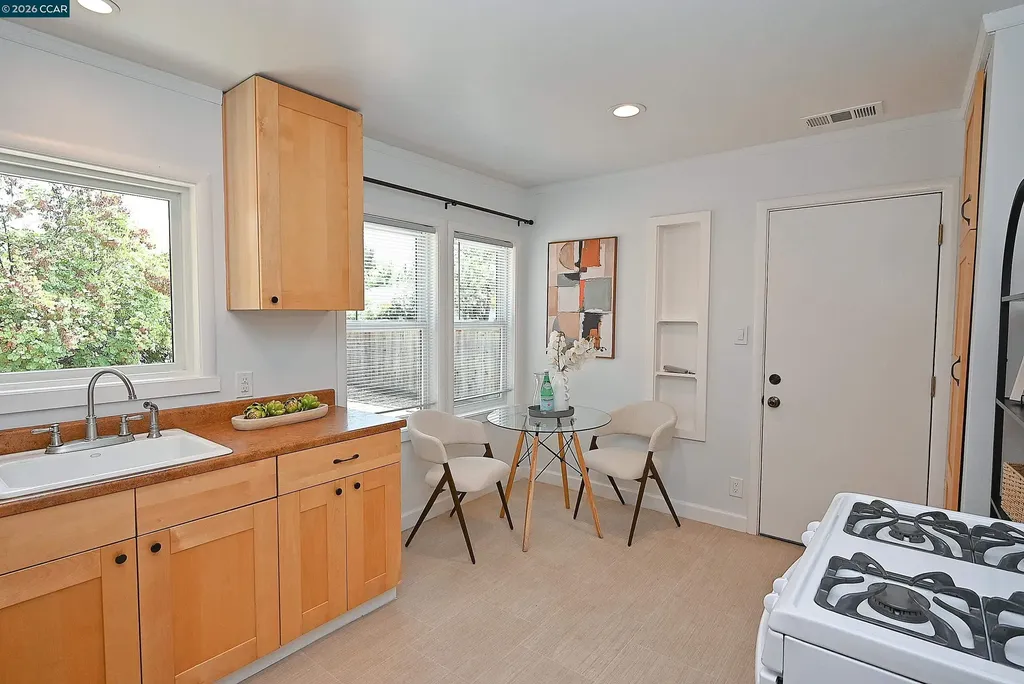 2831 Bonifacio Street Concord CA 94519