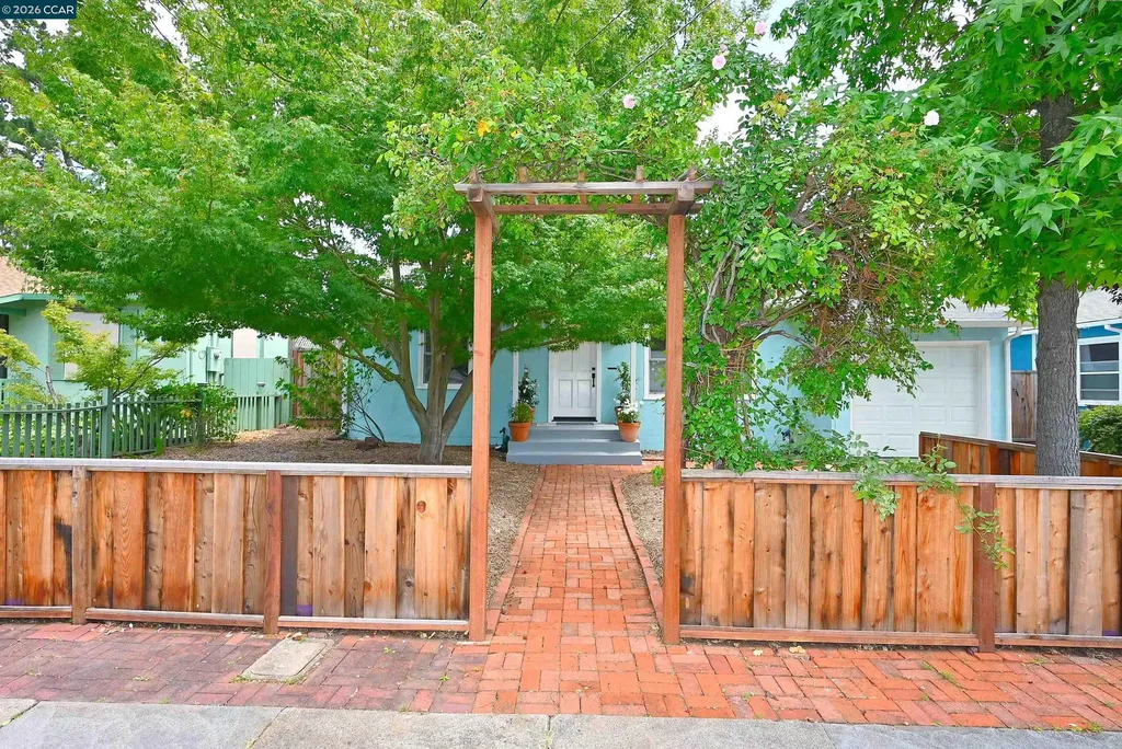 2831 Bonifacio Street Concord CA 94519