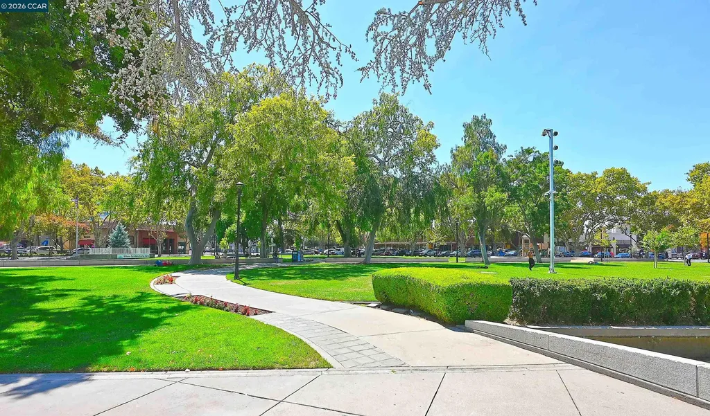 2831 Bonifacio Street Concord CA 94519