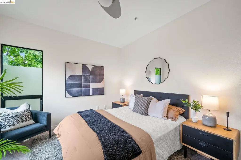903 Zephyr Drive Oakland CA 94607