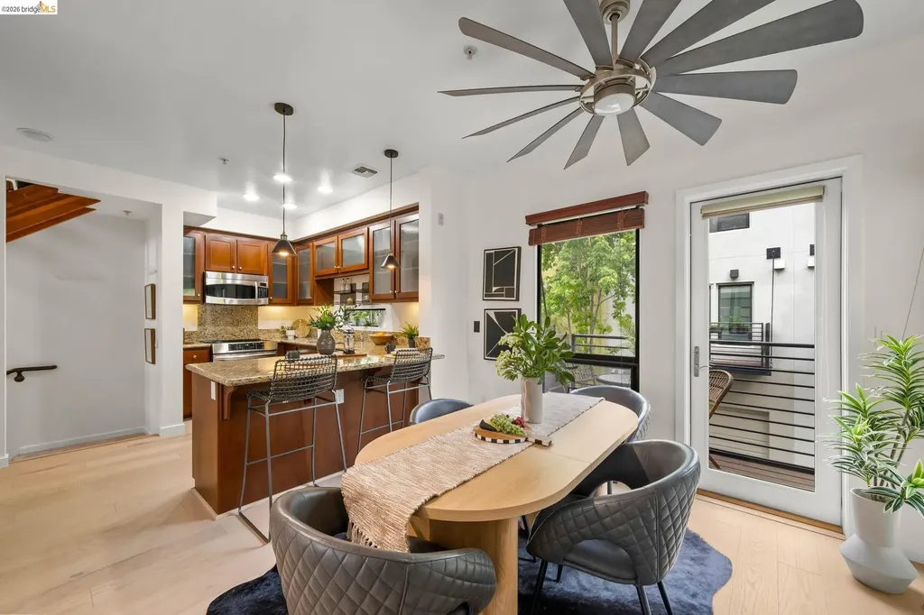 903 Zephyr Drive Oakland CA 94607
