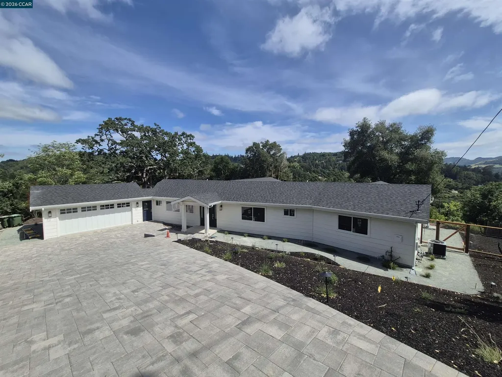 18 Saint James Court Orinda CA 94563