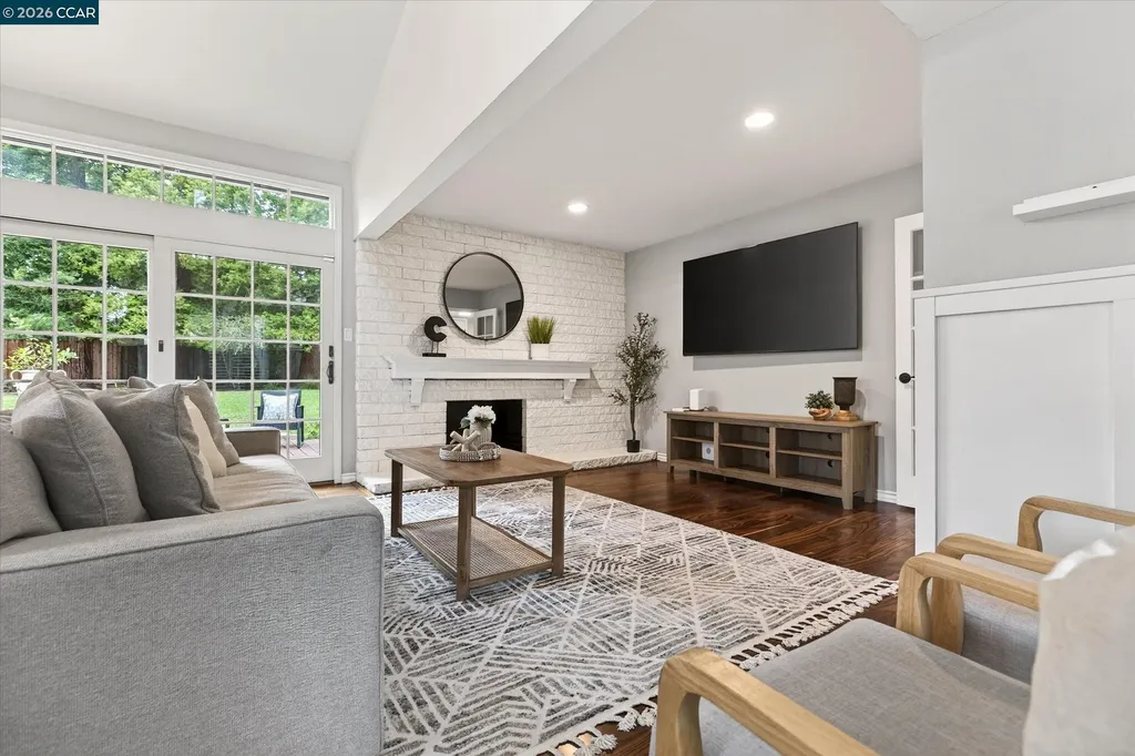 602 Creekmore Court Walnut Creek CA 94598
