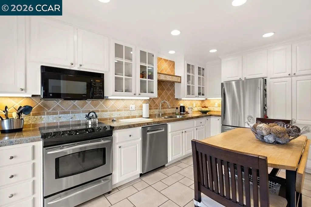 3064 Rossmoor Parkway Walnut Creek CA 94595
