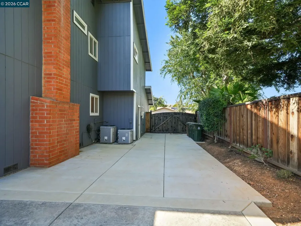 32 Atchinson Stage Court Clayton CA 94517