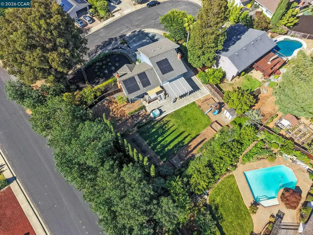 32 Atchinson Stage Court Clayton CA 94517